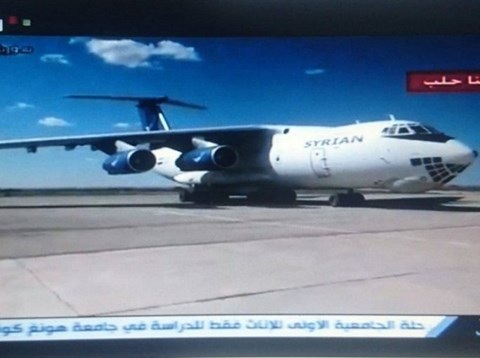 Máy bay Syria hạ cánh tại căn cứ Kuweiris lần đầu tiên trong 5 năm - 1 Máy bay Syria hạ cánh tại căn cứ Kuweiris, ngày 25-3-2017