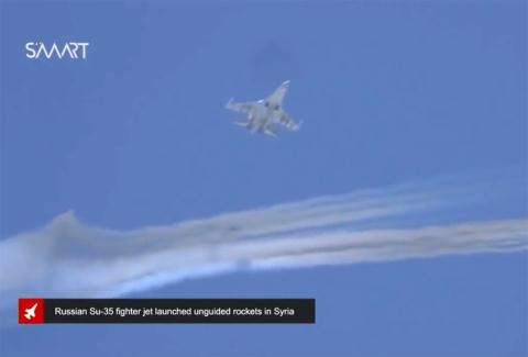 Tiêm kích Su-35 phóng rocket rực trời Hama - 1 Tiêm kích Su-35 phóng rocket tại Hama.