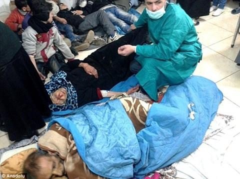 Deir Ezzor nguy ngập, Syria vạch kế hoạch dốc toàn lực phá vây - 2 Thành phố Deir Ezzor đang trải qua cuộc khủng hoảng nhân đạo tồi tệ