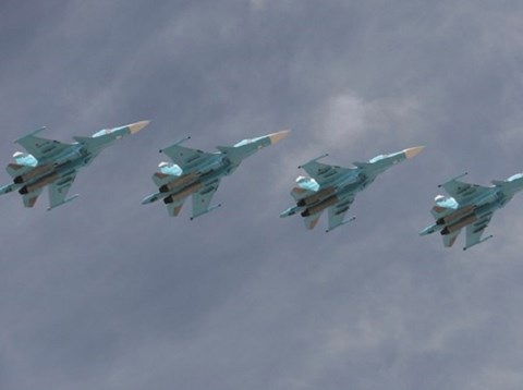 Máy bay Nga lao vào không phận Thổ Nhĩ Kỳ để không kích IS - 1 Máy bay Nga thường xuyên không kích xuống tỉnh Idlib