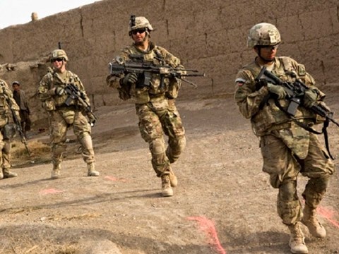 Lính Mỹ ở Syria trong tình thế nguy hiểm sau vụ tấn công bằng tên lửa Tomahawk vào căn cứ Shayrat