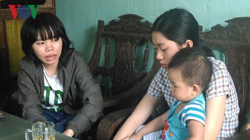 
Ba chị em Sáng ở lại quê hương Hà Tĩnh.
