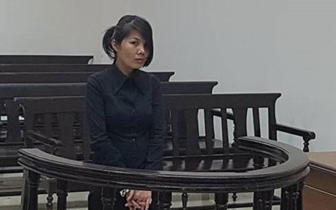 Cựu nữ phó hiệu trưởng lừa xuất khẩu lao động - 1 Nguyễn Thị Loan tại phiên tòa phúc thẩm