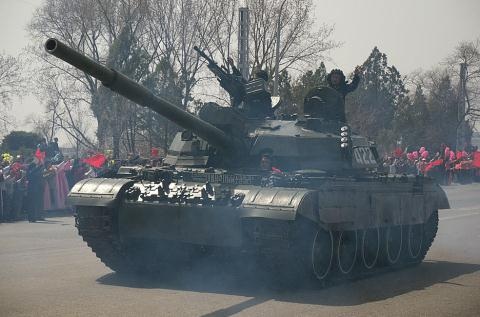 Mỹ chê màn khoe cơ bắp của Triều Tiên - 1 Lực lượng tăng thiết giáp Triều Tiên.