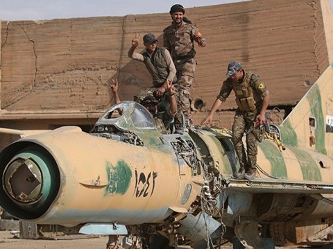 Phiến quân do Mỹ hậu thuẫn cắt mọi đường tiếp tế của IS ở Raqqa - 1 SDF đang từng bước cô lập lực lượng IS tại Raqqa