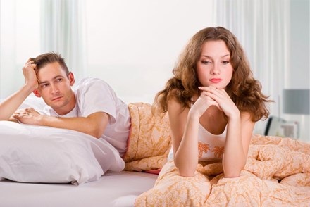 Chồng vào ca đêm, vợ cũng 'làm thêm' trong... nhà nghỉ - 1 Chồng vào ca đêm, vợ cũng 'làm thêm' trong... nhà nghỉ - 1