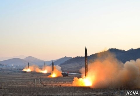 Vì sao ông Kim Jong-un không hề e sợ khi Mỹ rầm rộ điều quân đến - 1 Vì sao ông Kim Jong-un không hề e sợ khi Mỹ rầm rộ điều quân đến - 1