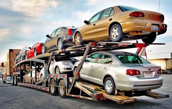 Ô tô hạ giá tới đáy: Nơi giảm 100 triệu đồng, chỗ khuyến mãi 5.000 USD - 1
Các mẫu xe liên tục giảm giá khuyến mãi thu hút khách hàng