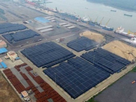 Cảnh giác với kho nhôm khổng lồ của Trung Quốc - 1
Kho nhôm khổng lồ 500.000 tấn tại Vũng Tàu. Ảnh: Wall Street Journal