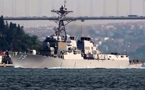 Chiến hạm Mỹ vào Biển Đen sau tuyên bố của Nga - 1 Chiến hạm USS Oscar Austin tiến vào Biển Đen.