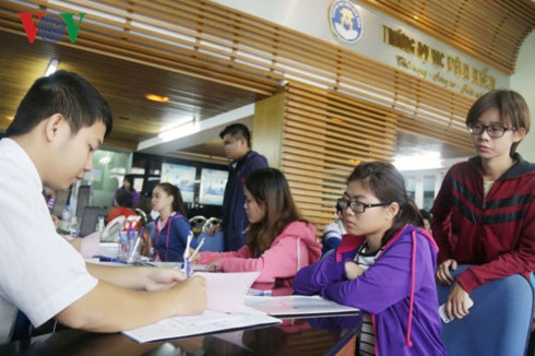 tuyen sinh dh, cd nam 2017: cac truong lo lang thi sinh 