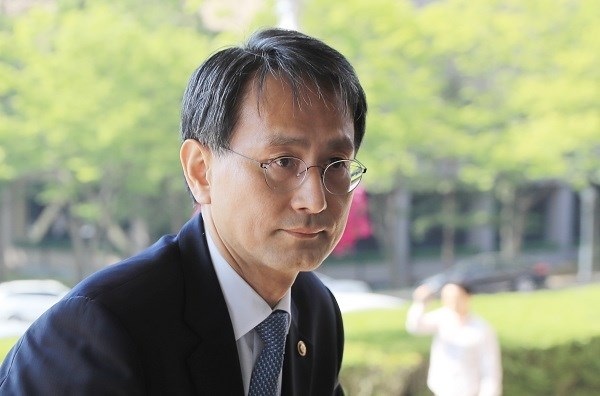 Quyền Bộ trưởng Tư pháp Hàn Quốc Lee Chang-jae đệ đơn từ chức - 1 Quyền Bộ trưởng Tư pháp Hàn Quốc Lee Chang-jae. (Nguồn: Yonhap)