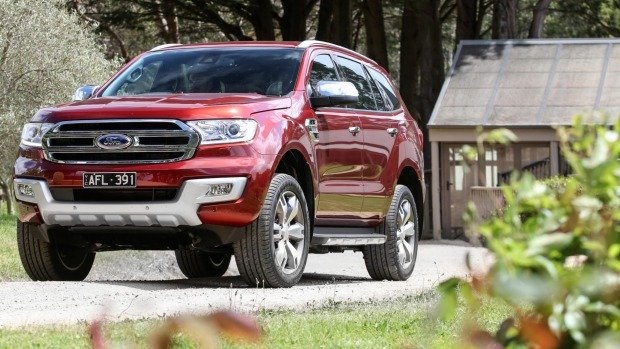 Ô tô Toyota giảm chưa từng có, Ford xuống giá ngay 130 triệu đồng - 1
Mẫu xe Ford Everest có mức giảm mạnh, lên tới 134 triệu đồng.