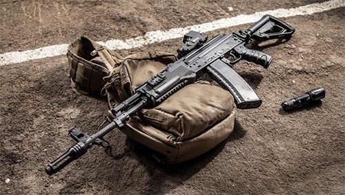 Tập đoàn Kalashnikov giới thiệu phiên bản mới của súng trường AK-74 - 1 Súng trường AK-74 phiên bản mới.