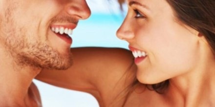 Liều mình "phân thân" vì trót "say nắng" đồng nghiệp của anh trai - 1
Ảnh minh họa