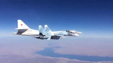 Nga âm thầm dùng vũ khí không gian tại Syria - 1 Chiến đấu cơ Nga tấn công khủng bố ở Syria.