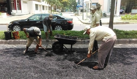 Số người đăng ký thất nghiệp tại TPHCM tăng cao - 1 Số người đăng ký hưởng trợ cấp thất nghiệp chủ yếu là lao động phổ thông.