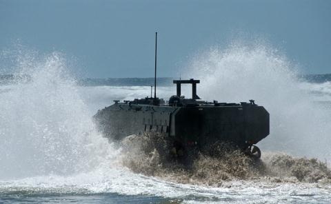 Quái thú đổ bộ Mỹ có thể biến hình - 1 Mỹ thử nghiệm xe đổ bộ ACV.