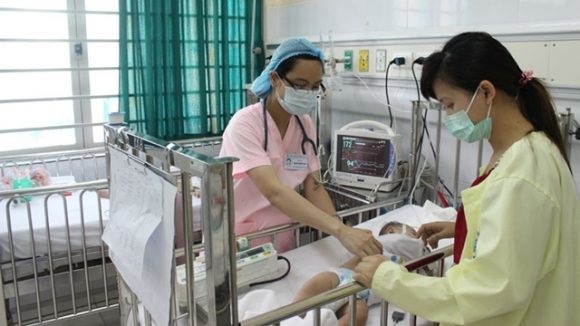 Con kêu rát họng, mẹ nghĩ do uống nước lạnh, ai ngờ… - 1 Con kêu rát họng, mẹ nghĩ do uống nước lạnh, ai ngờ… - 1