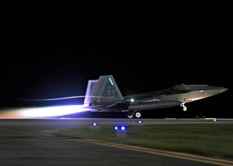 F-22 không còn tàng hình khi radar Nga trực chiến - 1
Tiêm kích F-22.