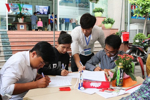 Tuyển sinh bậc trung cấp ở nhiều trường trong tình trạng “thoi thóp” - 1 Tuyển sinh bậc trung cấp ở nhiều trường trong tình trạng “thoi thóp” - 1