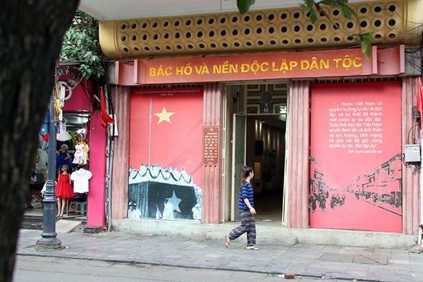 Thăm ngôi nhà Bác Hồ viết bản tuyên ngôn độc lập - 1
