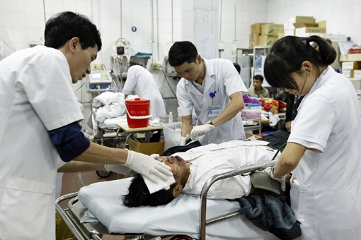Tham gia bảo hiểm y tế học sinh, sinh viên: Nên hiểu cho đúng - 1 Học sinh hưởng lợi nhiều từ y tế học đường mà một phần được trích từ Quỹ Bảo hiểm y tế.