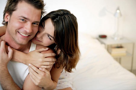 Chăn gối vợ chồng: “Vòng vo tam quốc” trên giường - 1 Ảnh minh họa