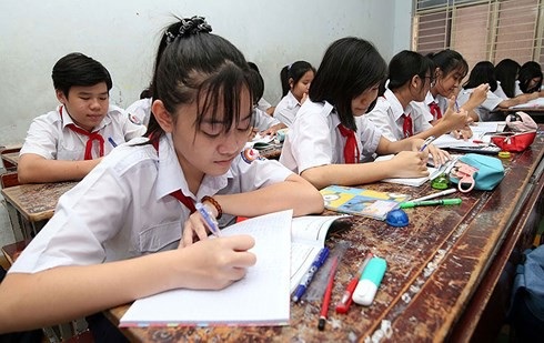 Miễn học phí tới cấp trung học cơ sở: Nên cân nhắc kỹ - 1 Miễn học phí tới cấp trung học cơ sở: Nên cân nhắc kỹ - 1