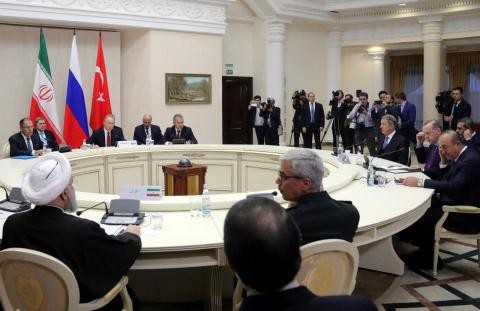 Trung Quốc tái thiết Syria, nguy cơ Nga thành phụ diễn - 4
Tổng thống Putin muốn sửa đổi Hiến pháp cho Hội nghị đối thoại Quốc gia Syria là một cách đảm bảo vị thế cho Nga tại Syria thời hậu IS