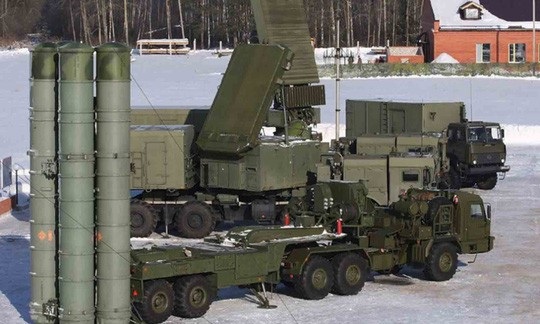 Những vũ khí thay đổi cuộc chơi - 1 Hệ thống phòng không S-400 của Nga Ảnh: BỘ QUỐC PHÒNG NGA