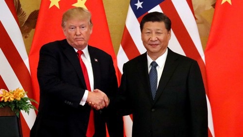 "Phát súng" khởi động cuộc chiến mới Mỹ - Trung - 1
Tổng thống Donald Trump gặp Chủ tịch Tập Cận Bình tại thủ đô Bắc Kinh - Trung Quốc hồi tháng 11-2017 Ảnh: REUTERS