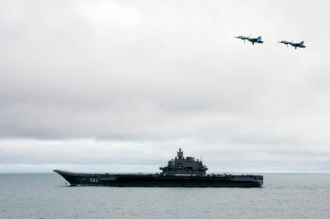 Tàu sân bay Đô đốc Kuznetsov rút khỏi Syria.