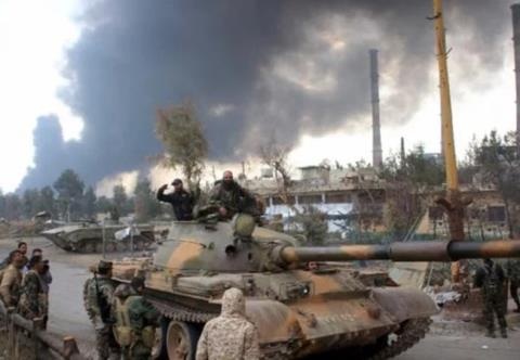 Siết chặt vòng vây Mosul, Damascus rực lửa - 2 Quân đội Syria tại Damascus
