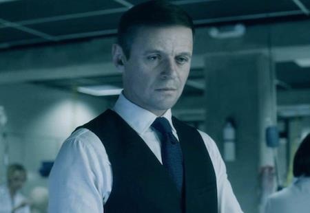 Khi các sao nam “hồi xuân” trên màn ảnh - 1 Dù đã 79 tuổi nhưng nam diễn viên gạo cội Anthony Hopkins vẫn có thể dễ dàng “trẻ hoá” để thủ vai nhà khoa học Robert Ford trong những phân cảnh quá khứ của tác phẩm truyền hình “Westworld”.
