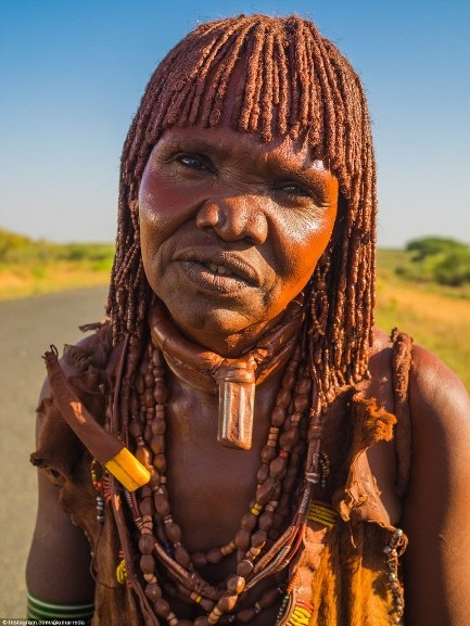 Chùm ảnh về phong cách “thời trang” ấn tượng của các bộ tộc Ethiopia - 1 Chùm ảnh về phong cách “thời trang” ấn tượng của các bộ tộc Ethiopia - 1