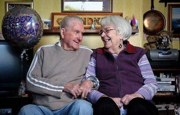 Ông Stan và bà Dolly đã bên nhau 70 năm