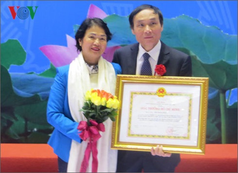 Các nhà khoa học mong muốn không phải “vật vã” lo mua hóa đơn - 2 Giáo sư, tiến sĩ Mai Trọng Khoa