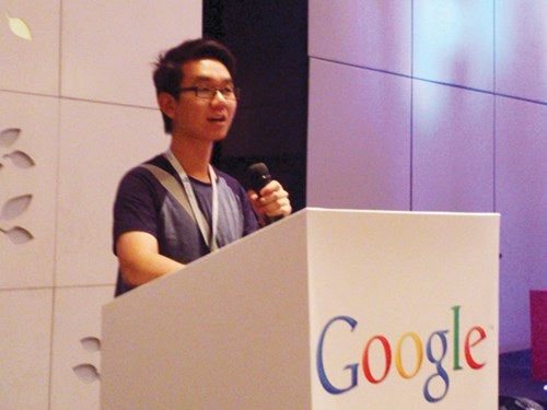 
 Bảo làm diễn giả thuyết trình tại Hội nghị thượng đỉnh Google Student Ambassador SEA 2014.

