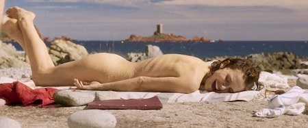 “Thiên nga đen” Natalie Portman táo bạo khoe thân trong phim mới - 1 Natalie Portman táo bạo nude trong một cảnh phim