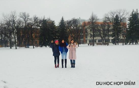 Làm thế nào để vào ĐH Manitoba & Simon Fraser danh tiếng Canada? - 1 Làm thế nào để vào ĐH Manitoba & Simon Fraser danh tiếng Canada? - 1