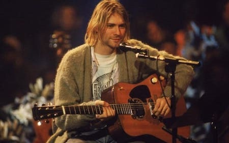 Ghi-ta của huyền thoại Kurt Cobain được rao bán làm từ thiện - 1 Đàn ghi-ta của Kurt Cobain đang được rao bán