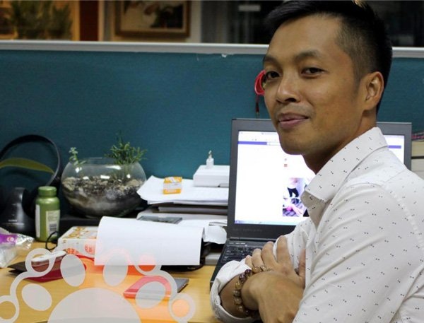 Tiếng gõ cửa lúc nửa đêm khiến tài xế hoảng hốt - 1 Anh Nguyễn Anh Tuấn, MC của chương trình Trên mọi nẻo đường, kênh VOV Giao thông.