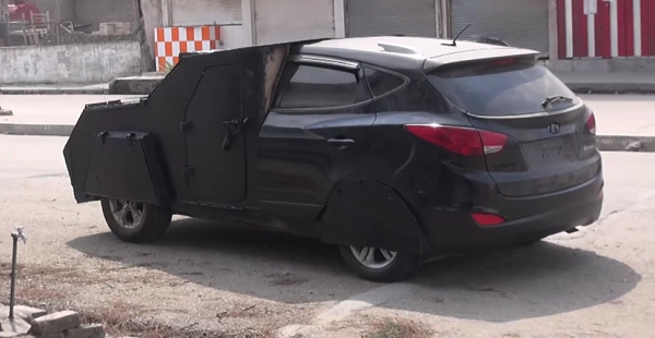 IS bỏ dùng bán tải Toyota, chuộng xe SUV của Kia, Hyundai - 2
Hyundai Tucson của khủng bố IS