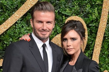 Nhân Ngày của Mẹ, David Beckham nịnh khéo vợ yêu - 1 David Beckham vừa trổ tài “nịnh” vợ