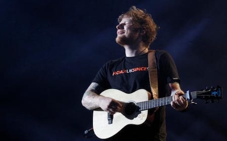 Ngôi sao người Anh “thở phào” khi dàn xếp xong vụ kiện hơn 450 tỉ đồng - 1 Ed Sheeran vừa may mắn thoát khỏi một vụ kiện triệu đô