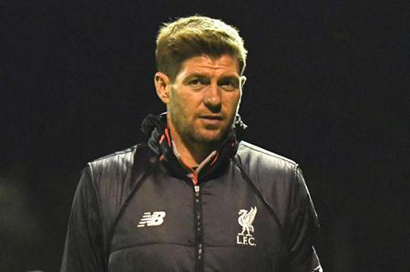 Steven Gerrard gây sốc khi đặt tên con theo tên của Messi - 1 Vợ Gerrard vừa sinh con trai