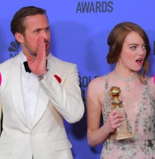 Những khoảnh khắc hài hước khiến “sao” chỉ muốn độn thổ - 1 Chẳng rõ Ryan Gosling và Emma Stone vừa nghe thấy điều gì nhưng cặp đôi phim “La la land” đã kịp cống hiến cho khán giả những biểu cảm hết sức đáng yêu