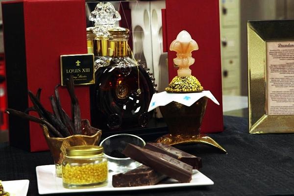 5 món chỉ giới siêu giàu mới dám ăn - 1 Nguyên liệu thượng hạng để làm bánh cupcake có giá hơn 17 triệu đồng/chiếc. (Nguồn: CNBC)