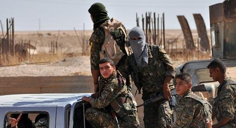 Nga tỉnh táo trước đòn ảo của Mỹ ở Syria - 2
Các tay súng SDF tại Syria